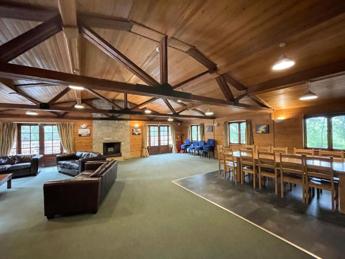 Вилла Avon Tyrrell Outdoor Activity Centre Bransgore Экстерьер фото