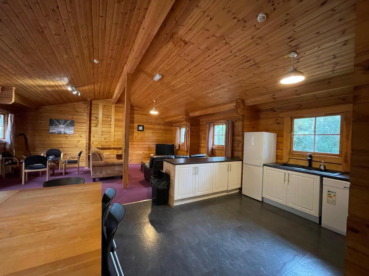 Вилла Avon Tyrrell Outdoor Activity Centre Bransgore Экстерьер фото